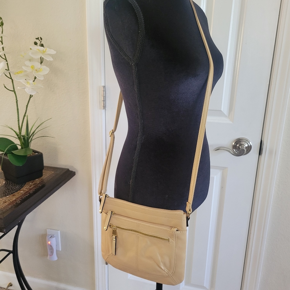 NWOT Tiganello Genuine Leather Crossbody Purse